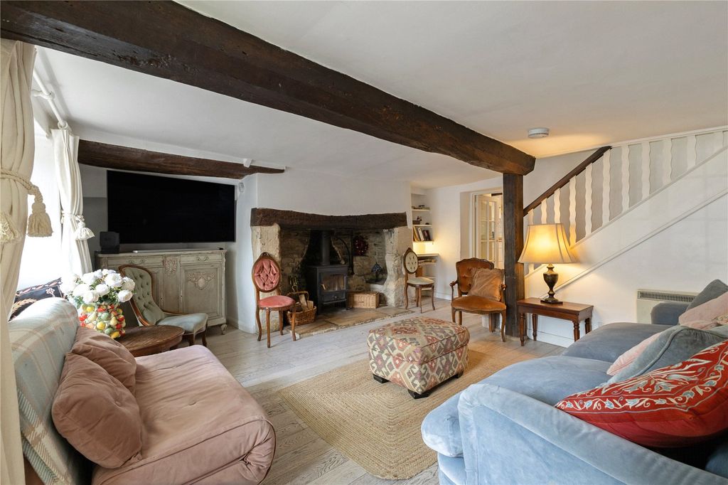 Property photo 2 of 15 Sitting Room