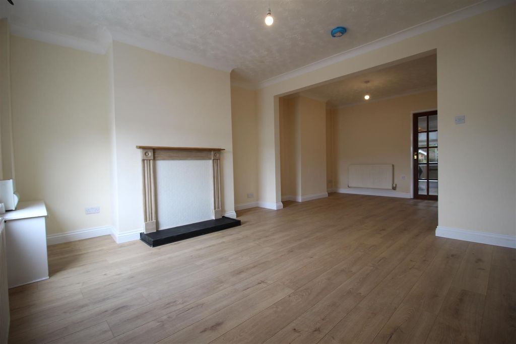 Property photo 3 of 11 Img_8608.Jpg