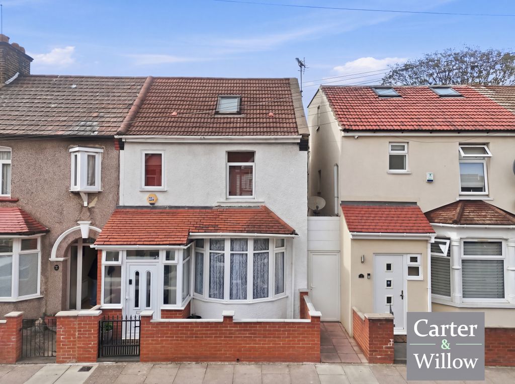 Property photo 1 of 25