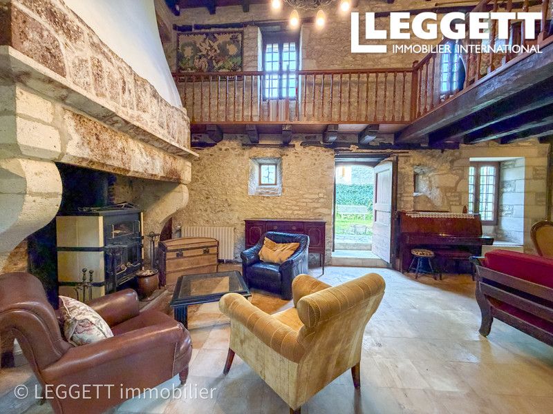 Property photo 2 of 10