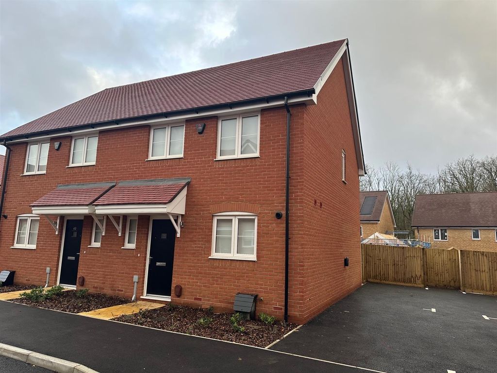 Property photo 1 of 10 46 Hart.Jpg