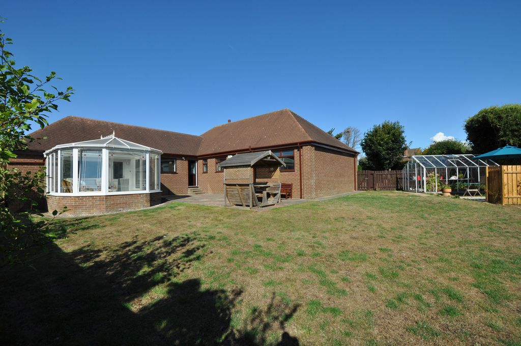Property photo 3 of 41