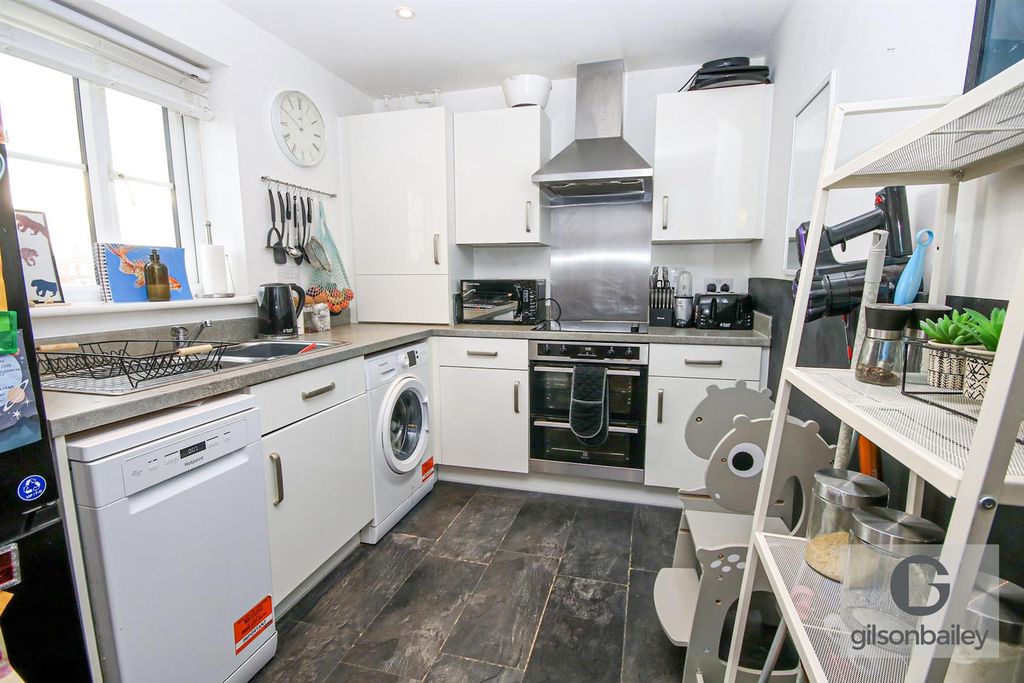 Property photo 2 of 11 11-Img_1599.Jpg