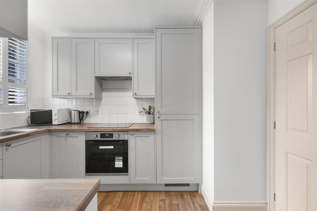 Additional image 17 of 2 bed flat for saleBower Hill, Epping CM16
