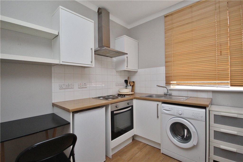 Property photo 3 of 5 Kitchen