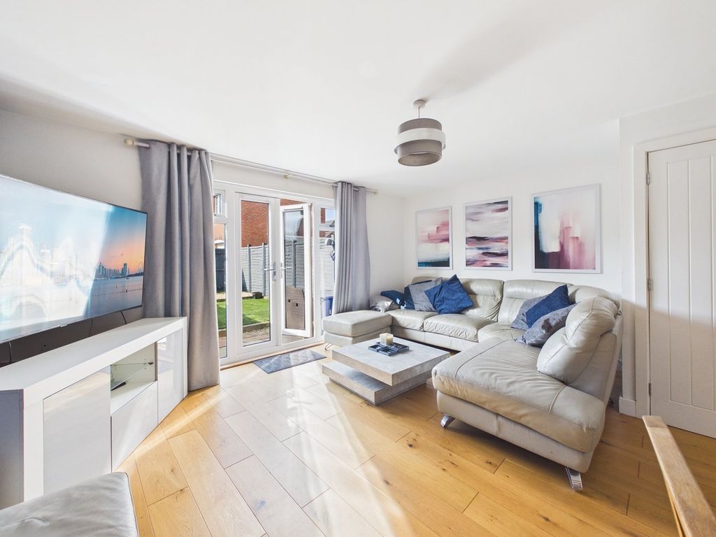 Property photo 3 of 20