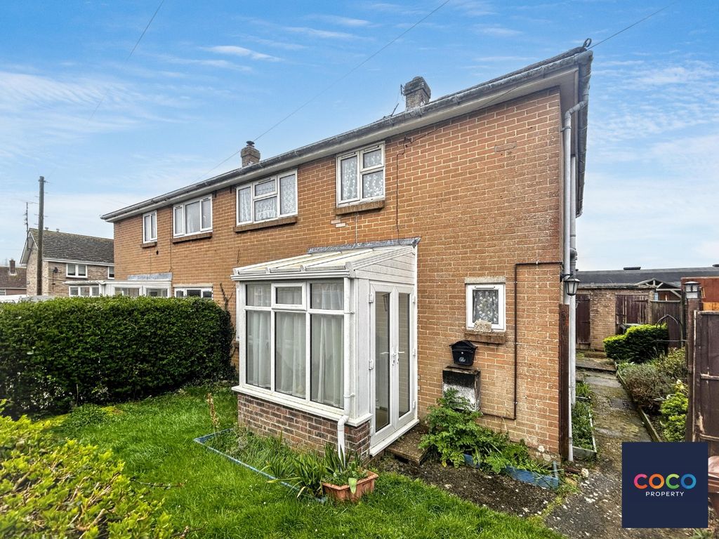 Property photo 1 of 9 4937370