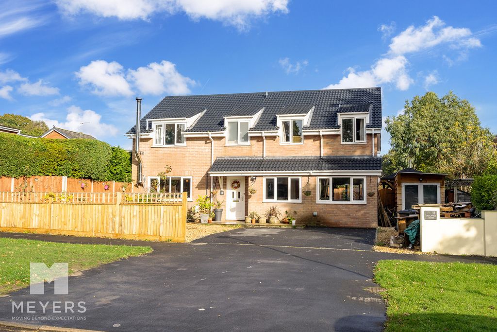 Property photo 1 of 19