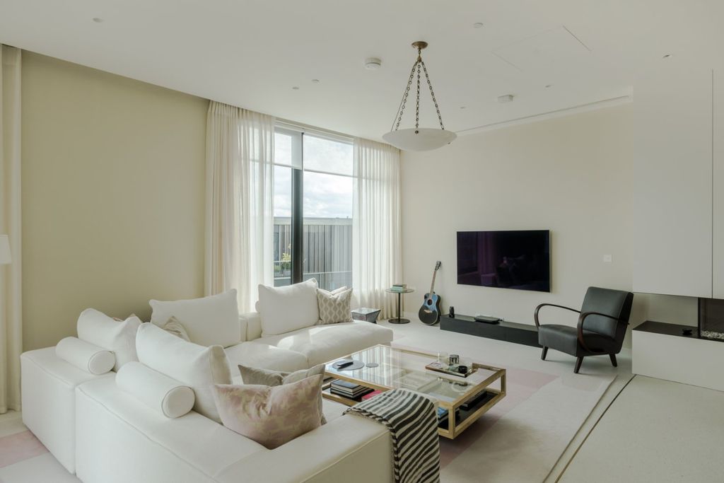 Property photo 2 of 25 Picture No. 73