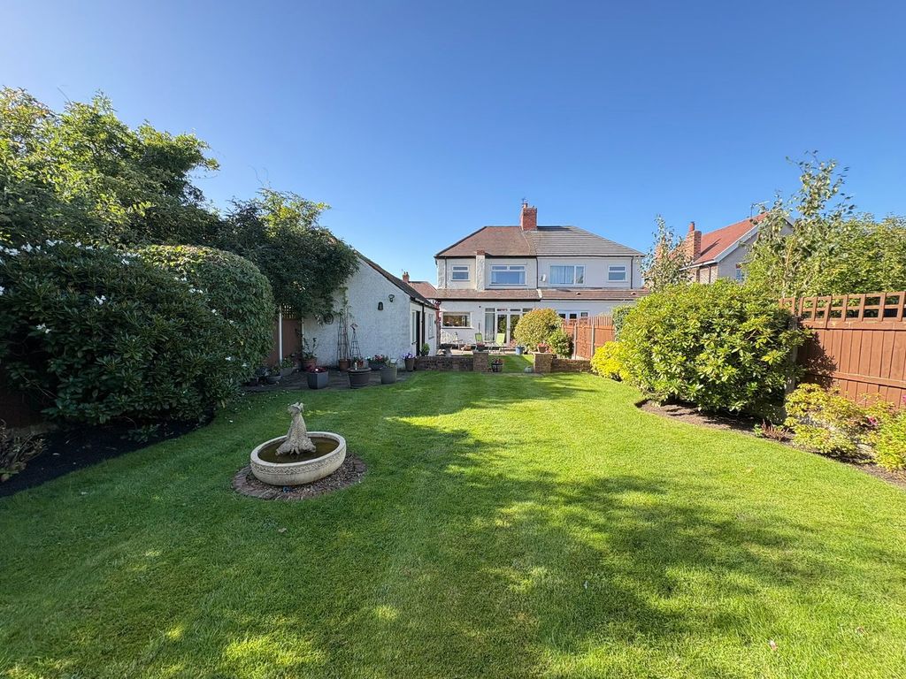 Property photo 3 of 27