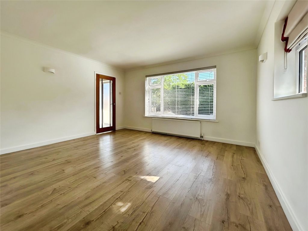 Property photo 2 of 14 Picture No. 03