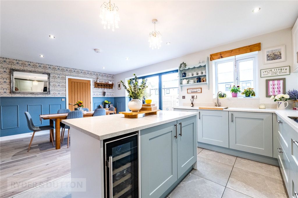 Additional image 9 of 5 bed detached house for saleSummer View, Holmfirth, West Yorkshire HD9