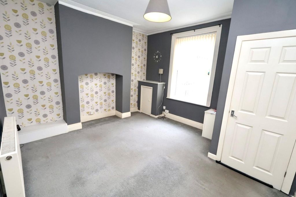 Property photo 2 of 12 2.Jpg