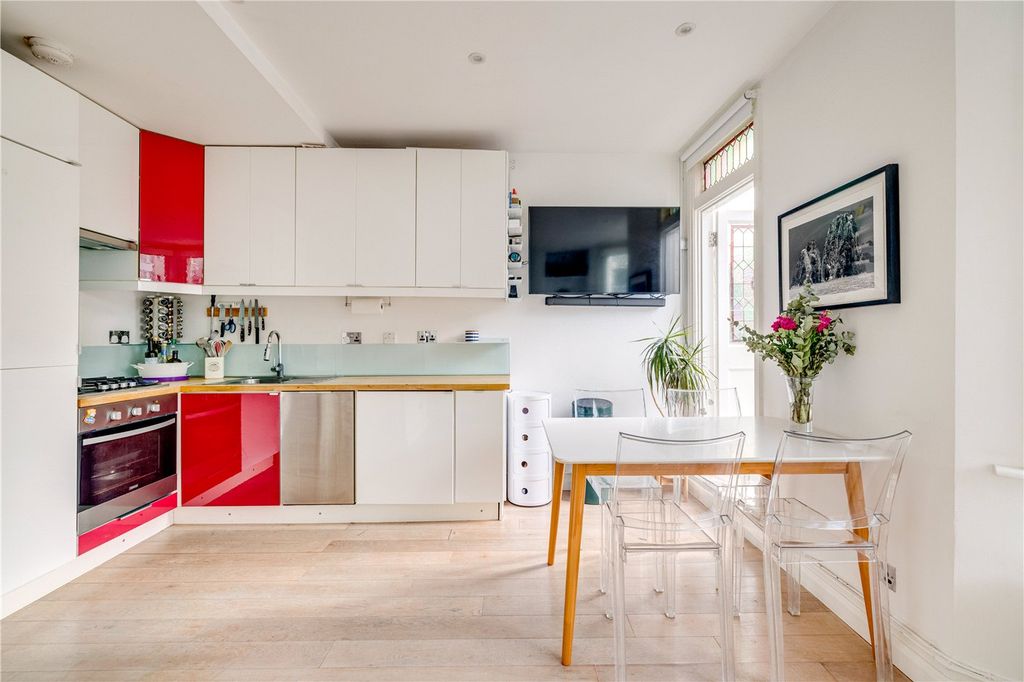 Property photo 2 of 7 Picture No. 24