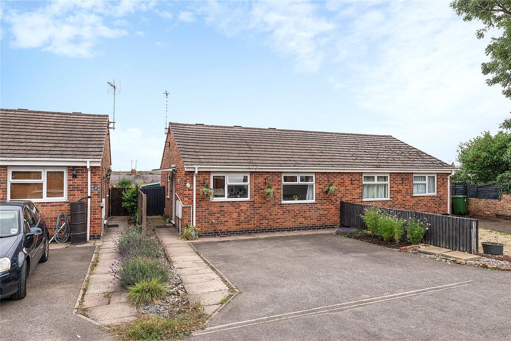 Property photo 1 of 23 Picture No. 04