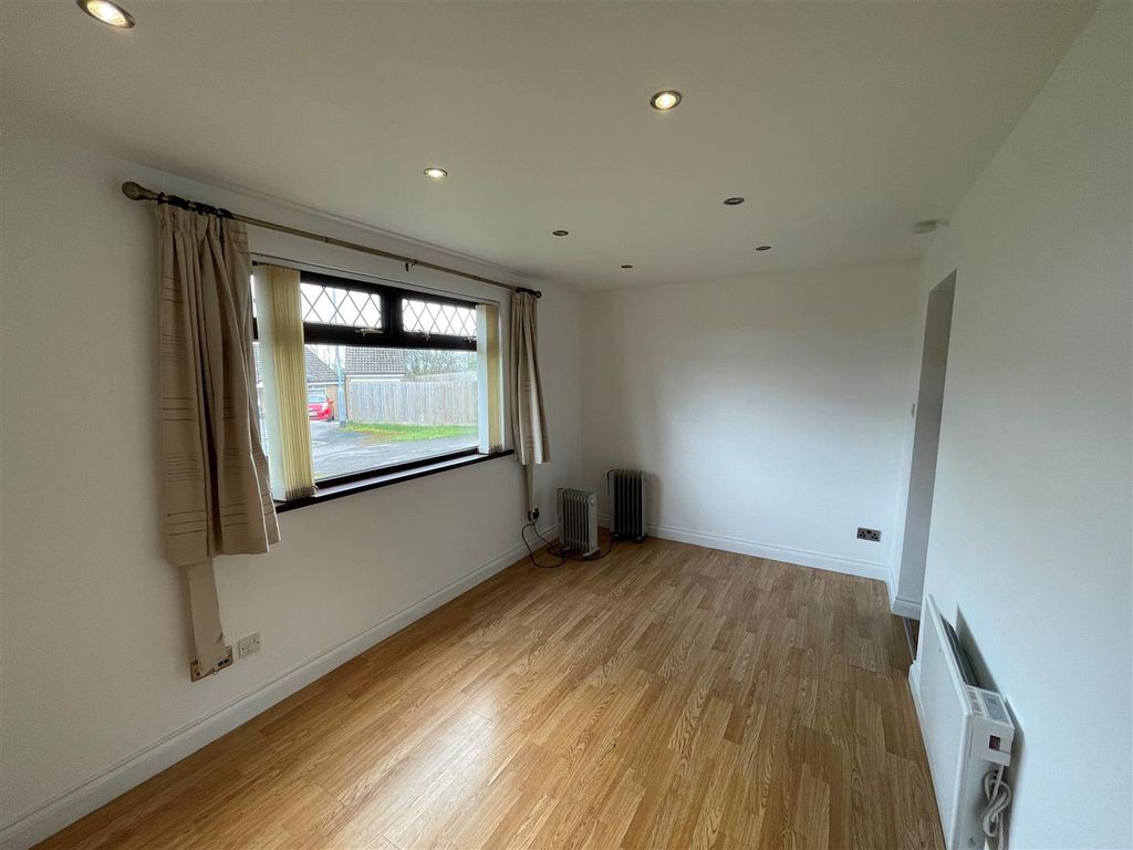 Property photo 3 of 12 9.Jpg