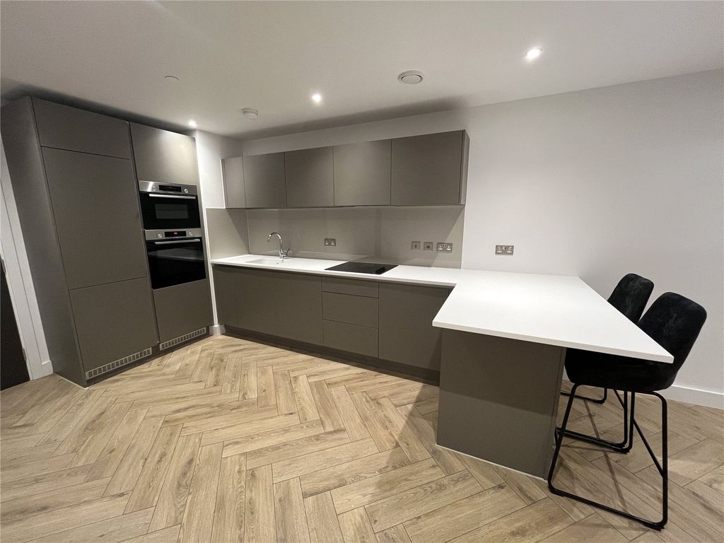 Property photo 3 of 25 Picture No. 06