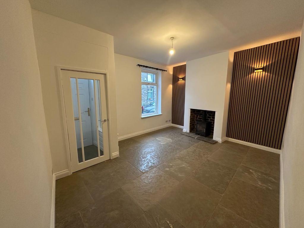 Property photo 1 of 10 Image00009.Jpeg