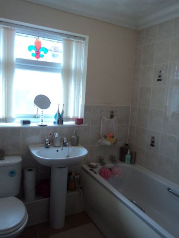 Additional image 9 of 3 bed semi-detached house to rentMerriott Place, Maindee NP19