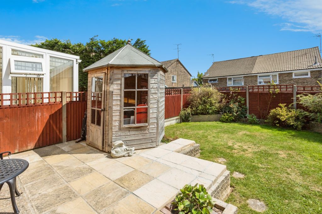 Property photo 2 of 17
