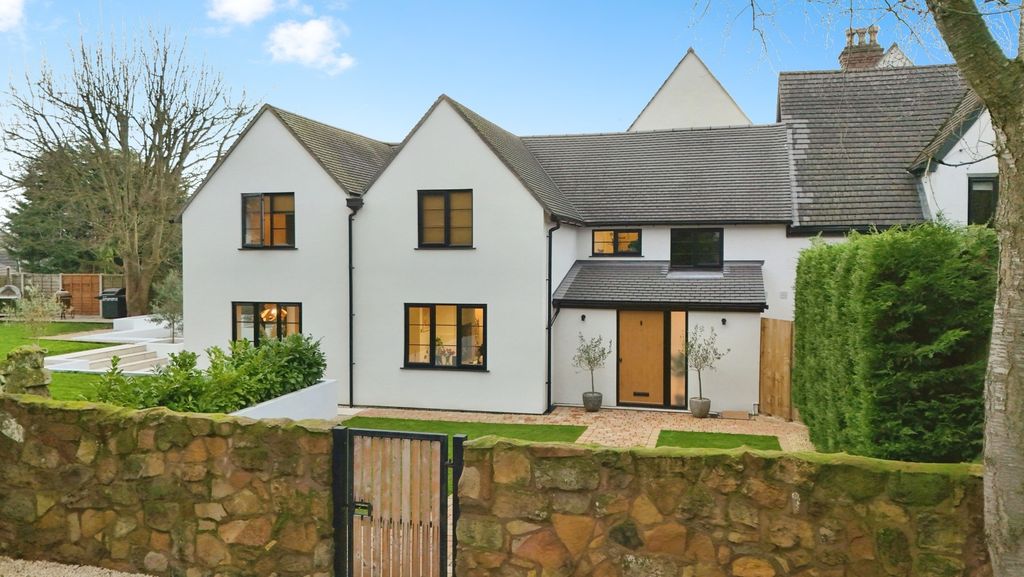 Property photo 1 of 48 4820530