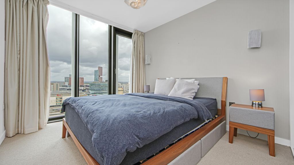 Property photo 2 of 9