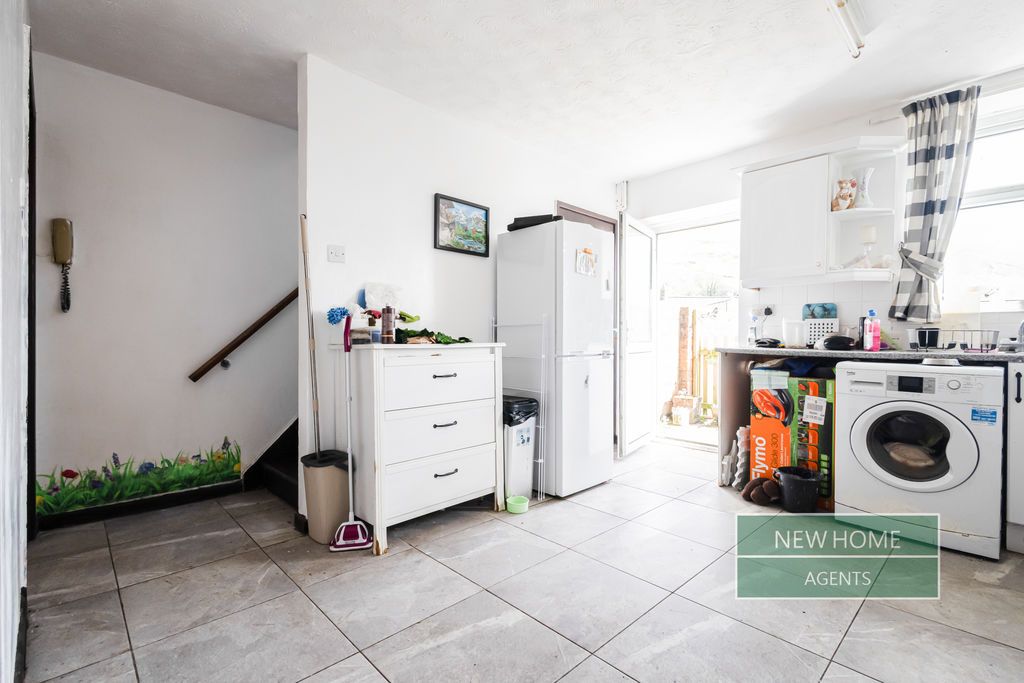 Property photo 2 of 18 Photo 15