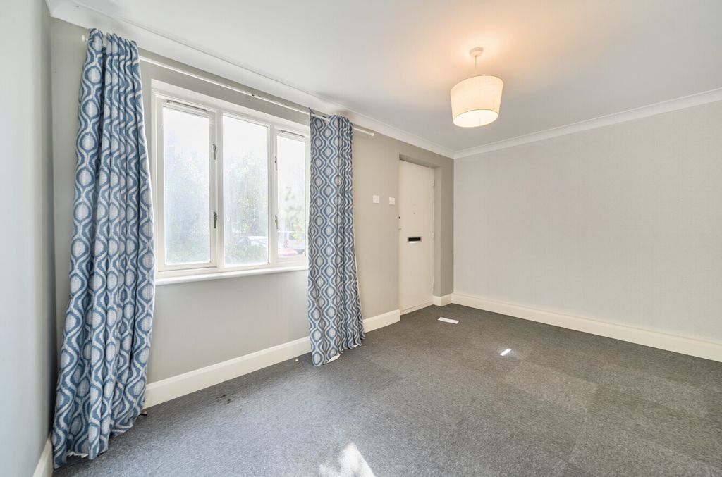 Property photo 3 of 11 Picture No. 09