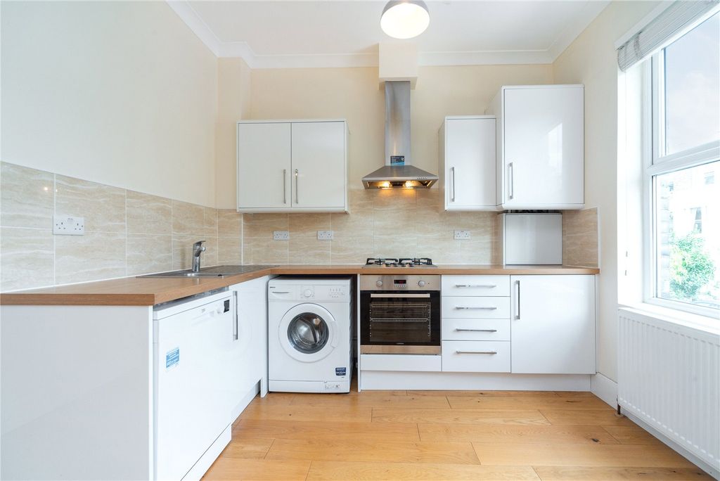Property photo 1 of 20 Picture No. 37