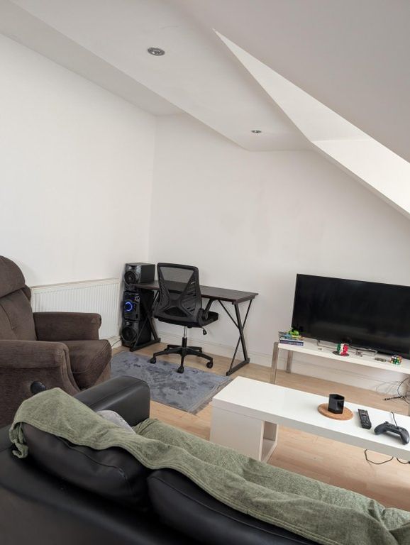 Property photo 2 of 10 9006426.Jpg