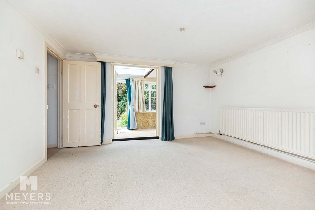 Property photo 3 of 26