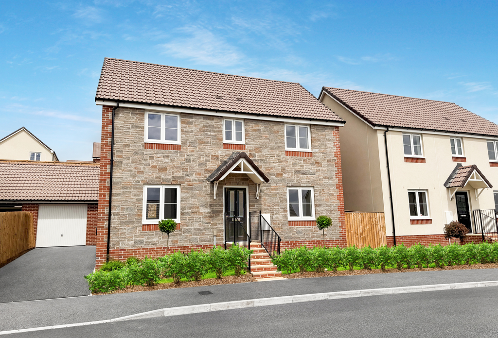 Property photo 1 of 7 Winsford.External