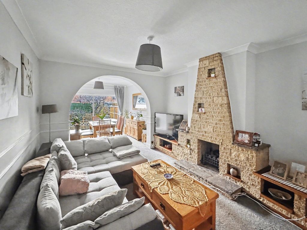 Property photo 2 of 15