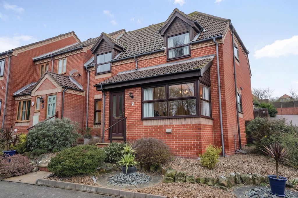 Property photo 1 of 29