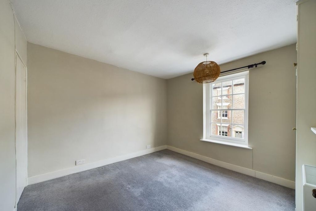 Property photo 3 of 15 Cam01894G0-Pr0128-Still006.Jpg