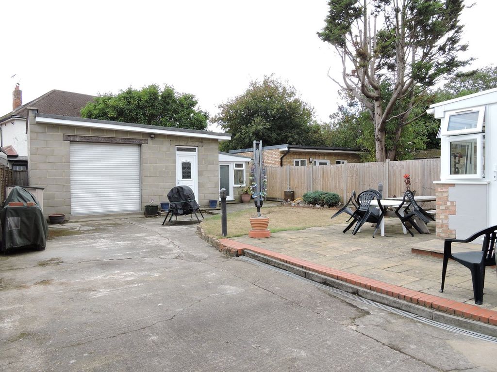 Property photo 3 of 32