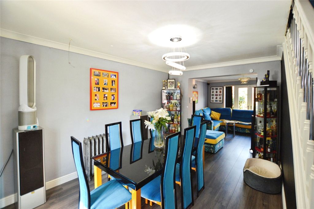 Property photo 3 of 15 Dining Area