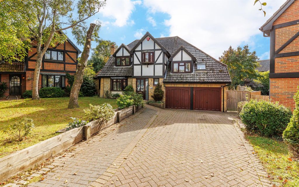 Property photo 1 of 33