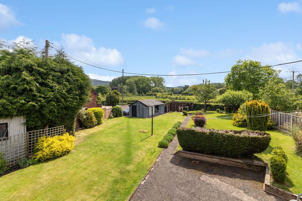 Property photo 3 of 18