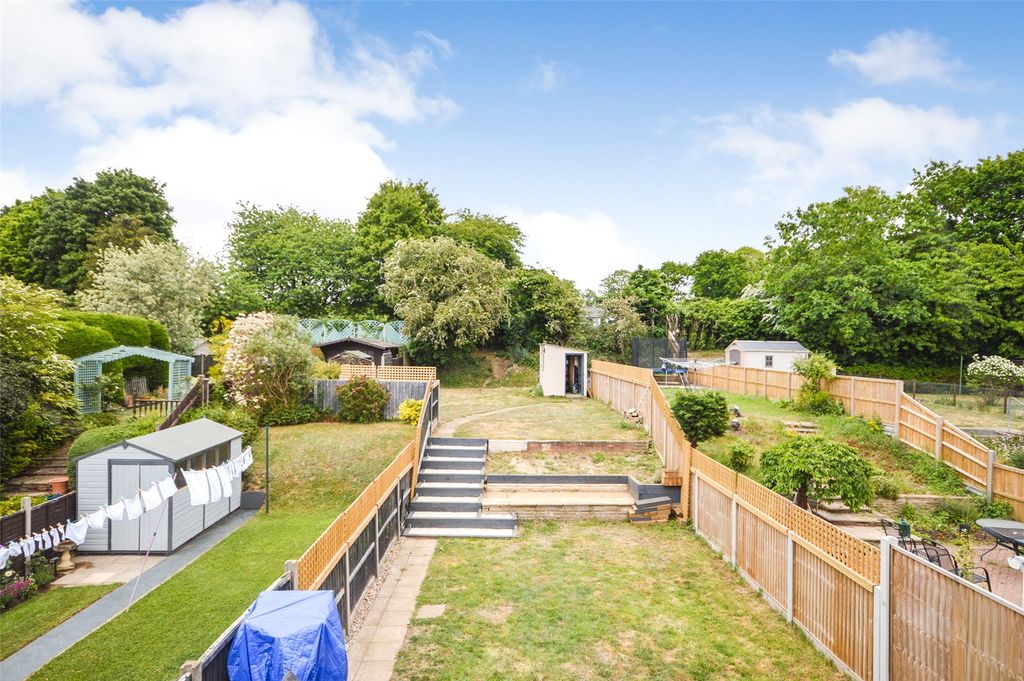 Property photo 3 of 13 Picture No. 01