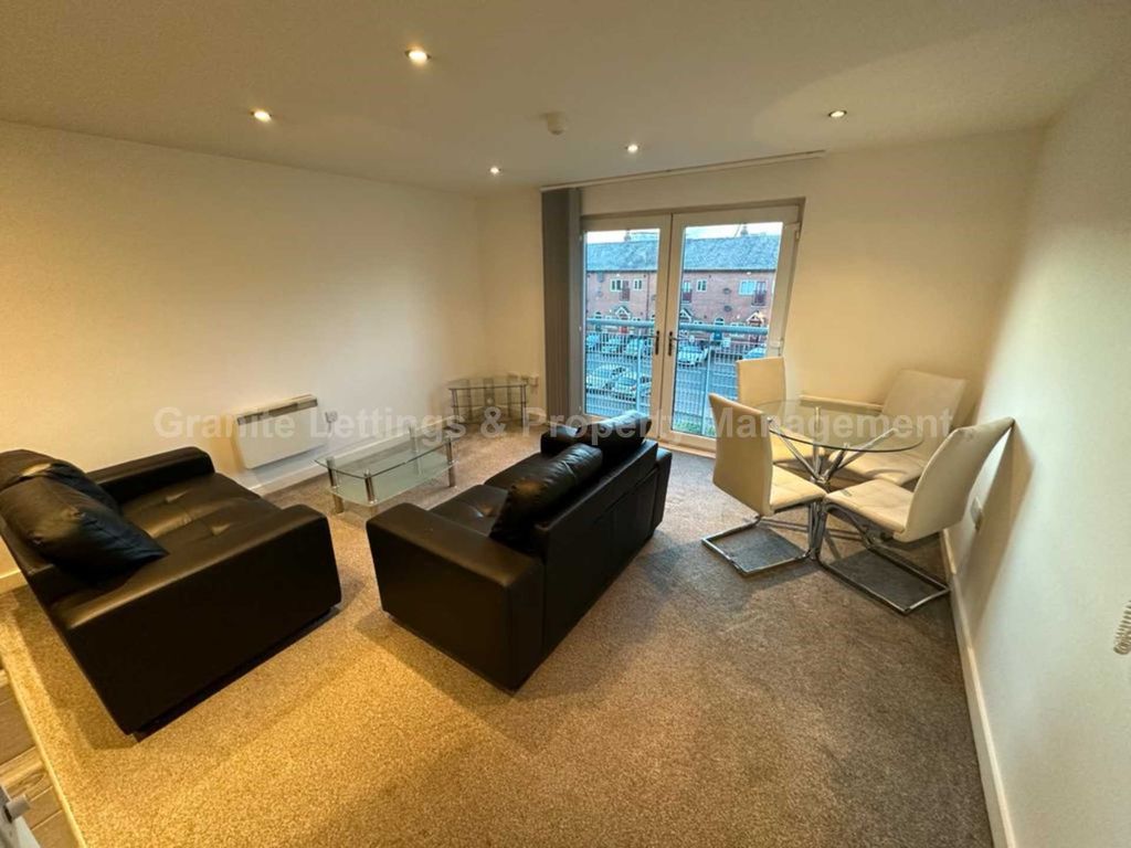 Property photo 2 of 9