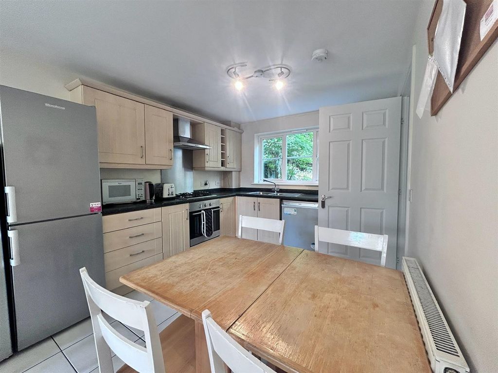 Property photo 3 of 17 Communal Kitchen
