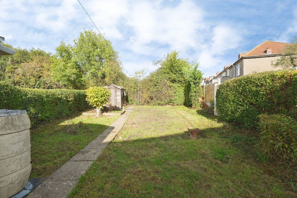 Property photo 2 of 11
