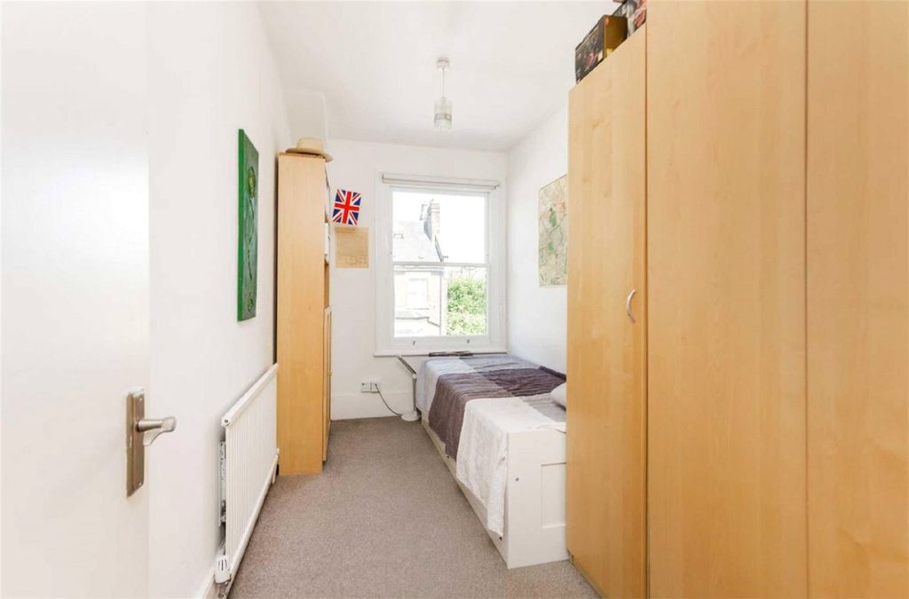 Property photo 3 of 10 Property-Photo-558