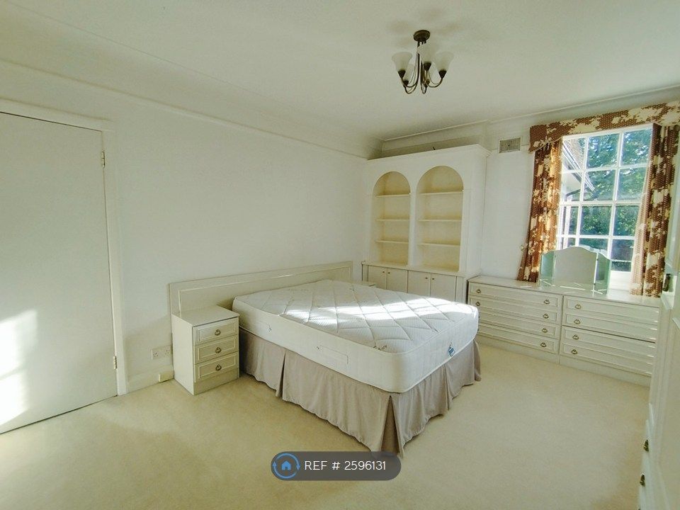 Property photo 2 of 3
