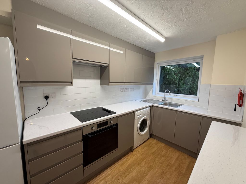 Property photo 2 of 5 Image