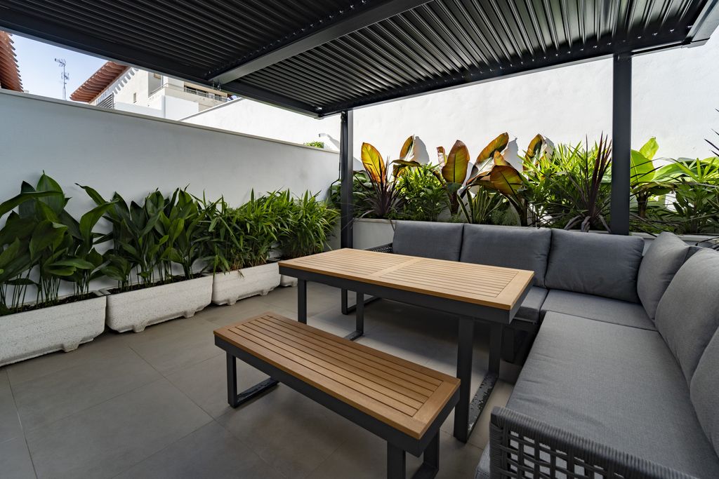 Property photo 2 of 27 Photo 1