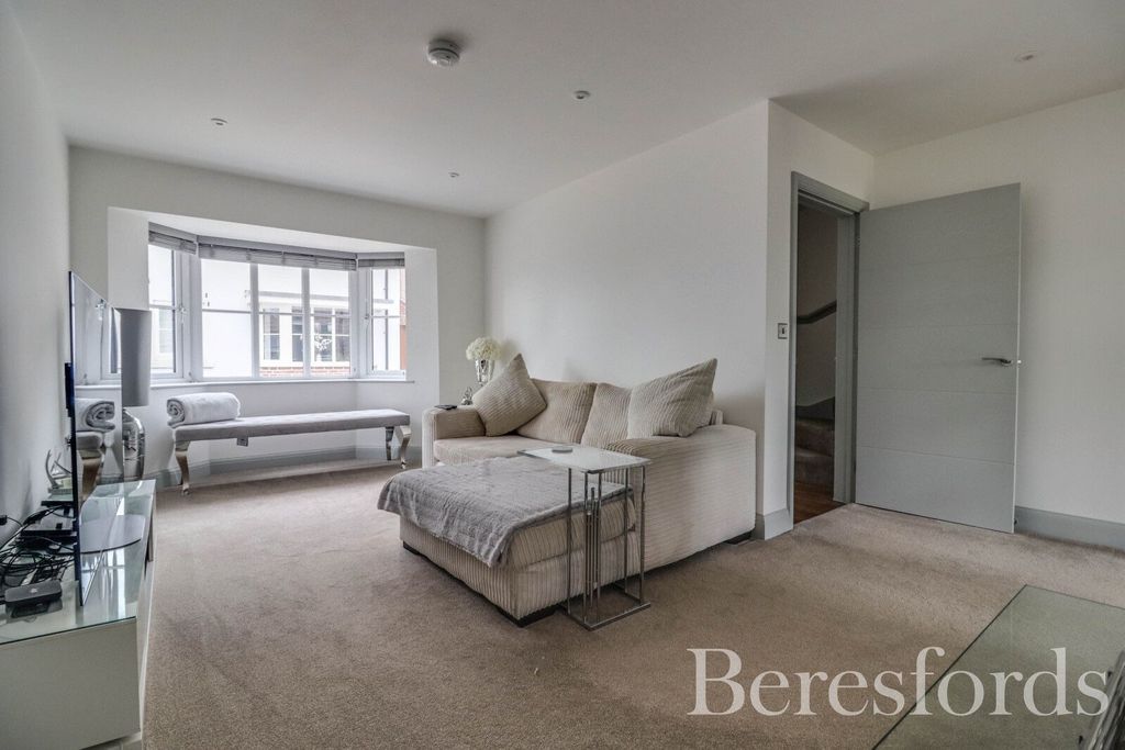 Property photo 2 of 21 Picture No. 34