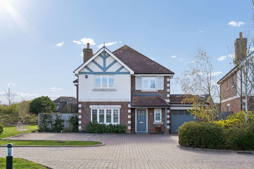 Property photo 1 of 19