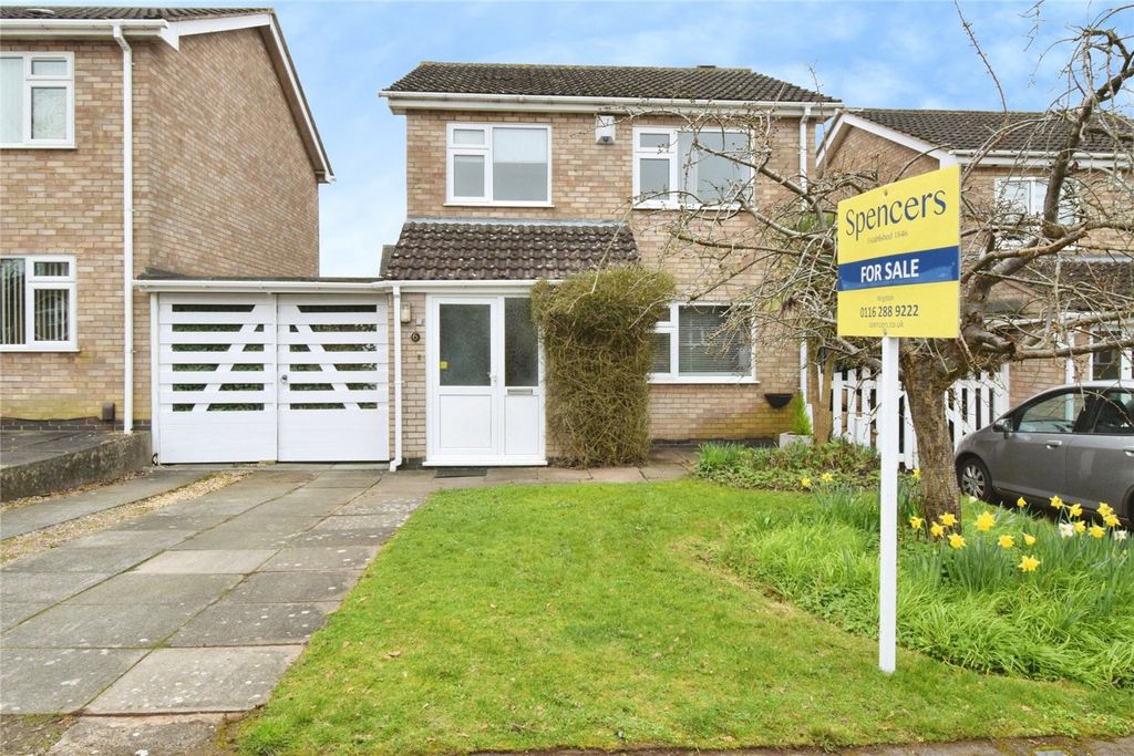 Property photo 1 of 21 Front